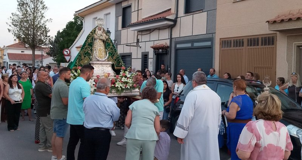 La parroquia de San Clemente celebr&oacute; sus fiestas patronales en honor a la Sant&iacute;sima Virgen de la Esperanza
